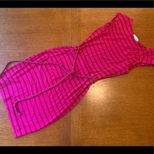 Chic Calvin Klein striped pink dress 🤩